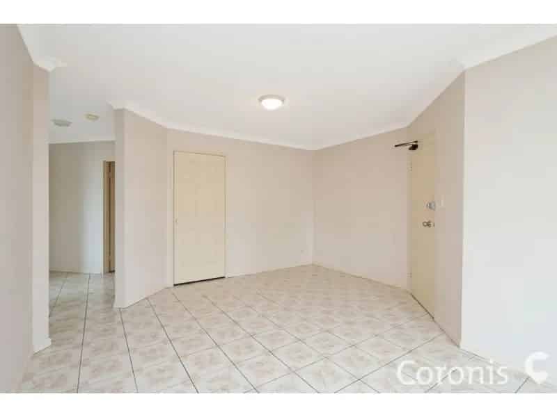 Private & Peacefull With Lovely East Facing Balcony