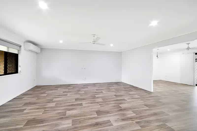 Spacious Family Home in a Quiet, Flood-Free Location
