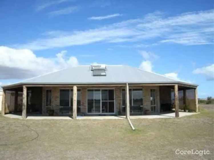 House For Sale in Shire of Irwin, Western Australia