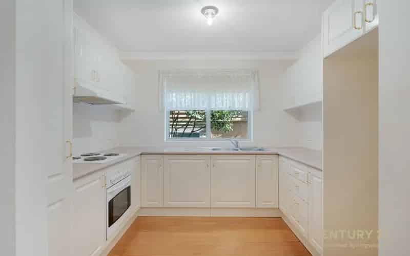 Buy Townhouse in Springwood with Modern Features and Convenience