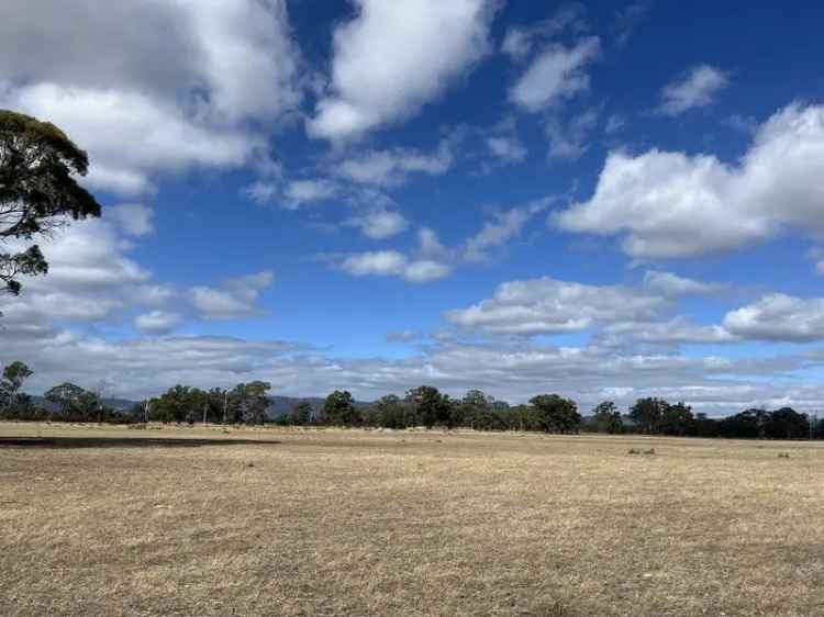 Lease Exceptional Grazing Property Dadswells Bridge with Multiple Paddocks