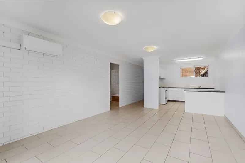 Modern & Convenient 2-Bedroom Unit - Freshly Updated!