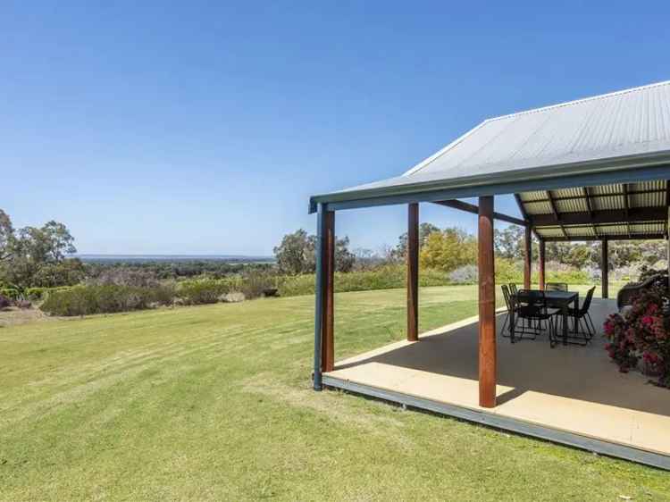 House For Sale in Shire Of Gingin, Western Australia