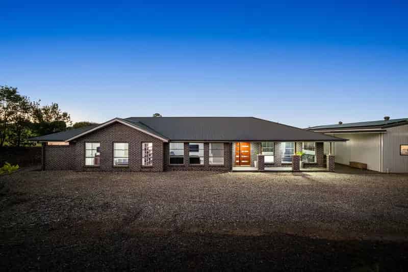 Exceptional Lifestyle Retreat on 5.19 Acres - Dual  Occupancy Opportunity