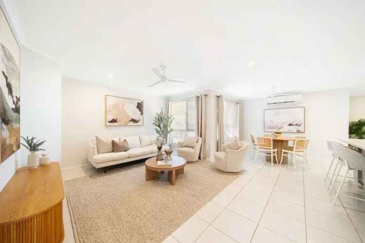 Modern Family Home in Deception Bay - 4 Bed 2 Bath