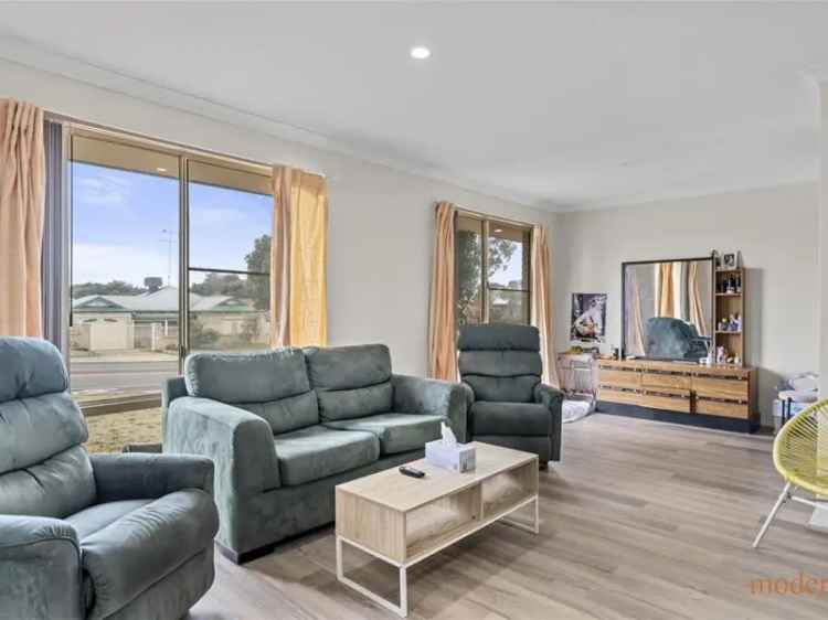 House For Sale in City of Mandurah, Western Australia