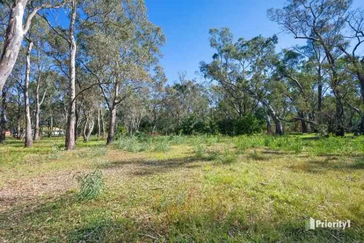 BUSH BLOCK IN SERENE HEATHCOTE