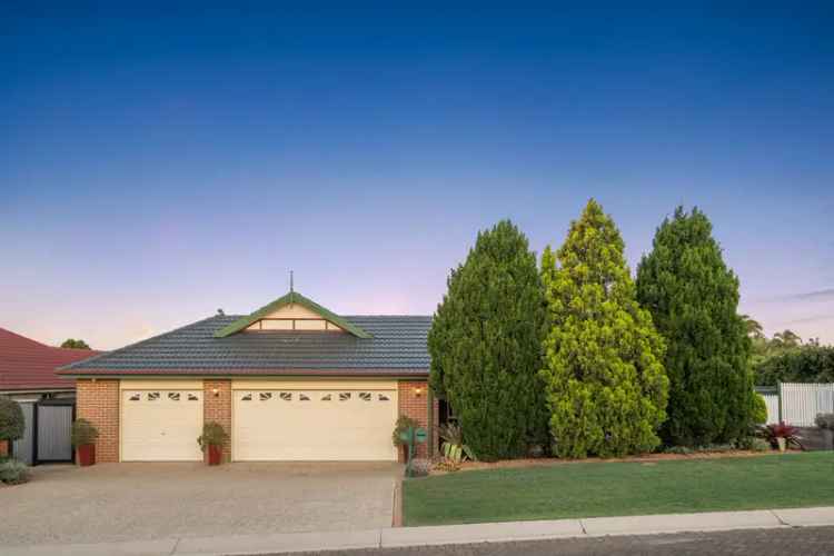 Family Oasis with Pool & Dream Garage