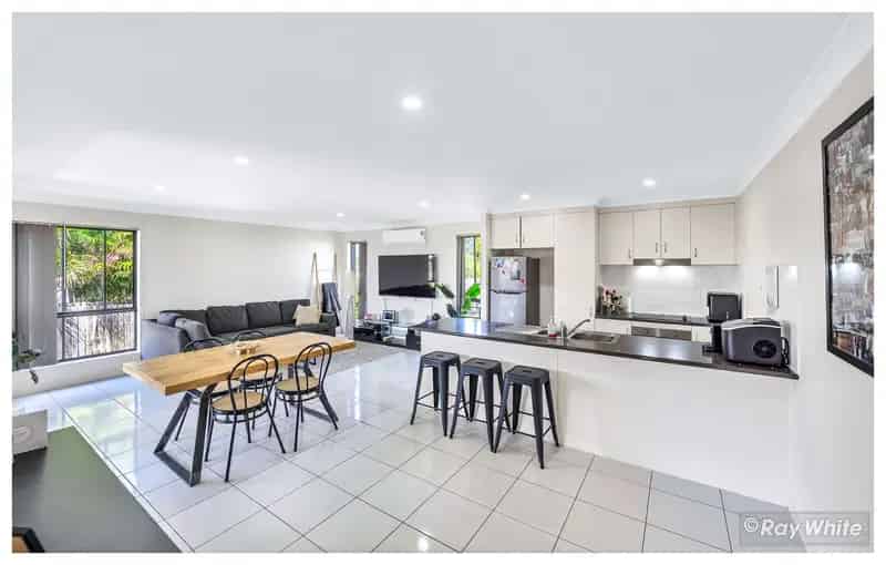 Lowset Brick in Parkhurst
