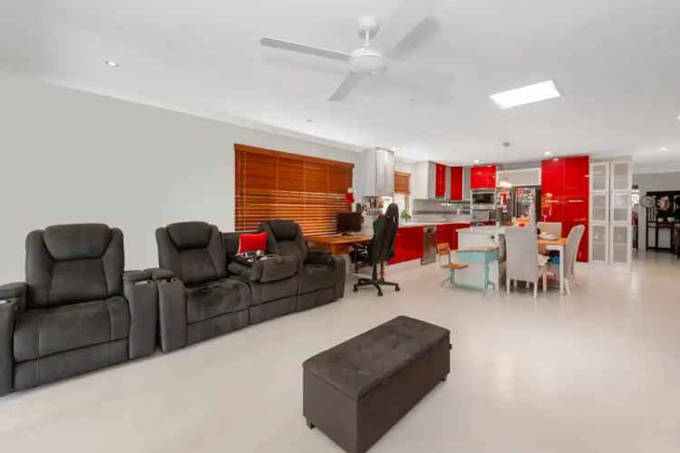 Large Family Home in Nerang with Jacuzzi