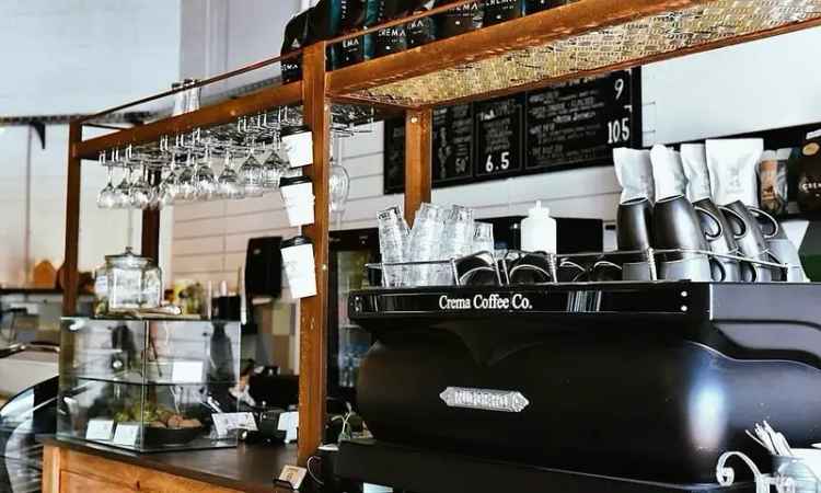 Under Offer: Cafe run under management in Fremantle