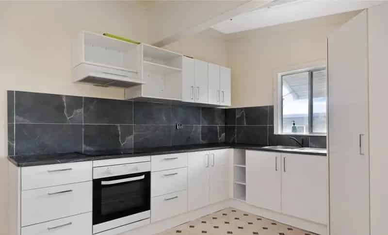 Charming 3-Bedroom Home in Park Avenue