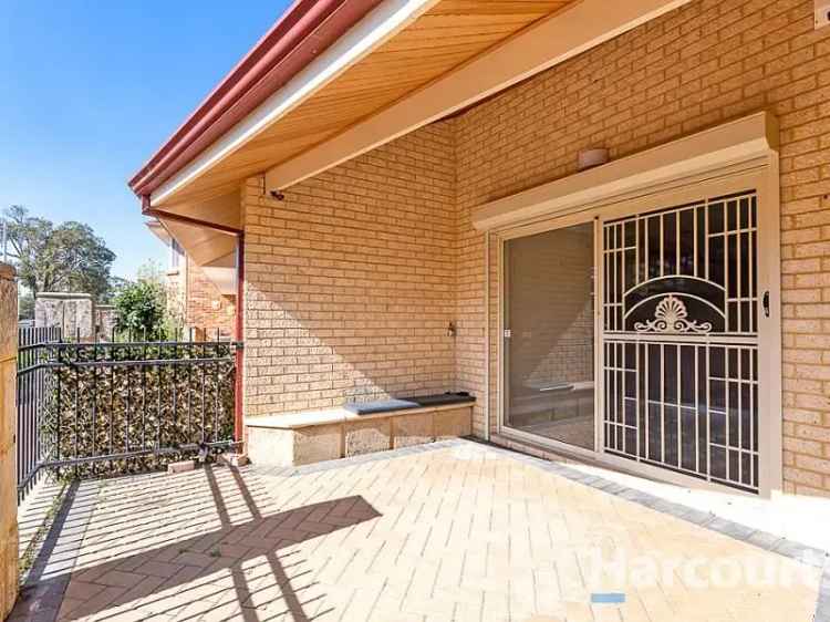 Unique 3 Bed 2 Bath Home Near Lake Joondalup