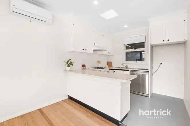 Apartment For Rent , 126, Centre Dandenong Road, Melbourne, Victoria