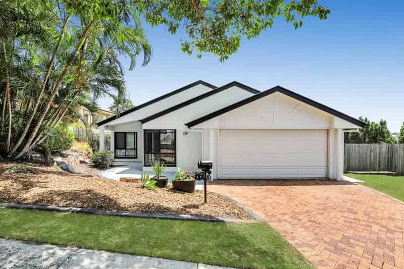 Real Estate For Lease - 24 Paramount Drive - Warner , QLD