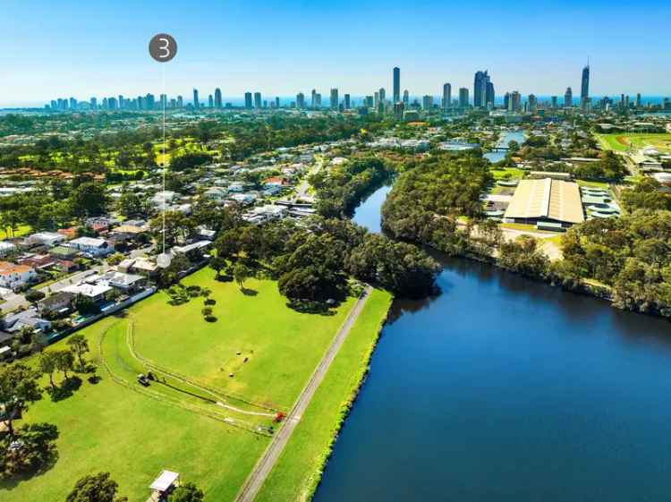 Inner City Haven - Overlooking Scenic Park