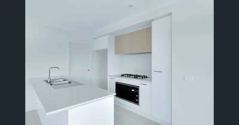 Rent Stylish 4 Bedroom Home with Double Garage in Sought After Area