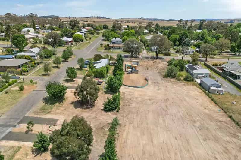 Building Opportunity Residential Block in Gunning with Untapped Potential
