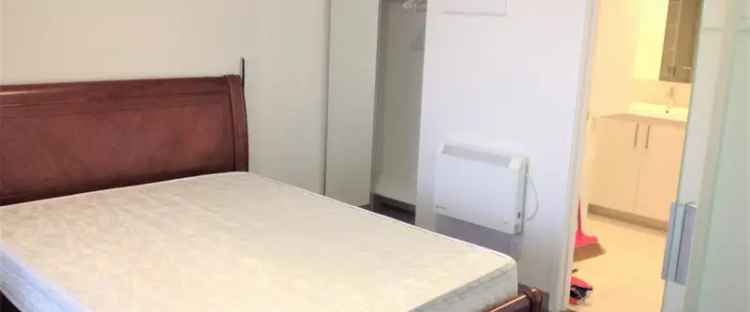 191m² Melbourne City Center Apartment - Furnished