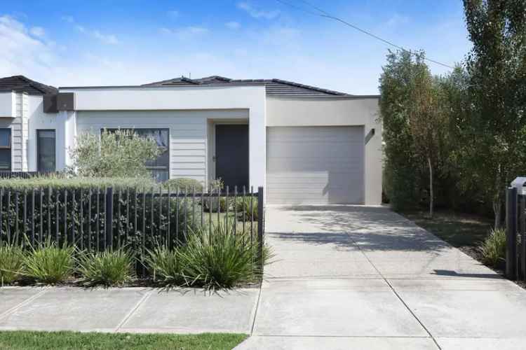 House For Sale in Melbourne, Victoria