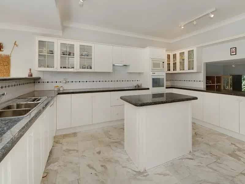 6 rooms house of 427 m² in Sydney