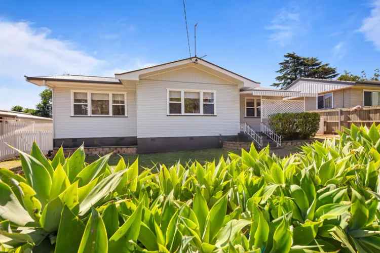 Charming 3-Bedroom Cottage in Wilsonton