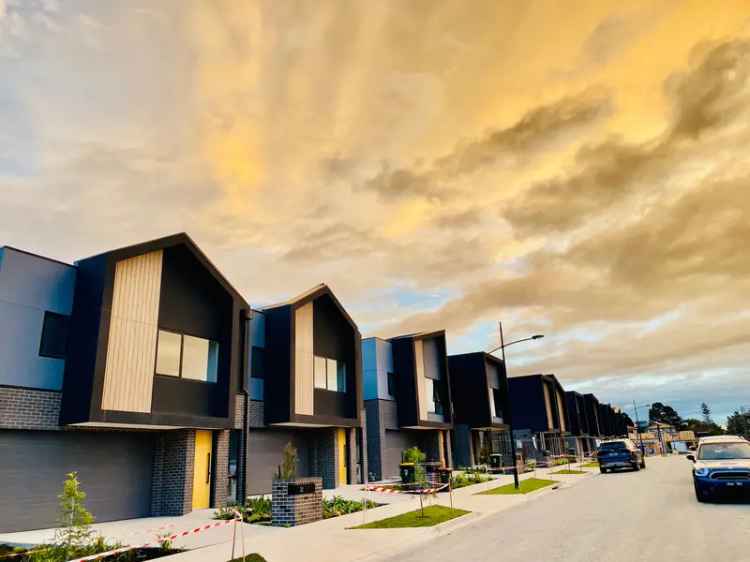 New Townhouses Burwood East Double Garage Open Plan Living 2 3 Bedrooms