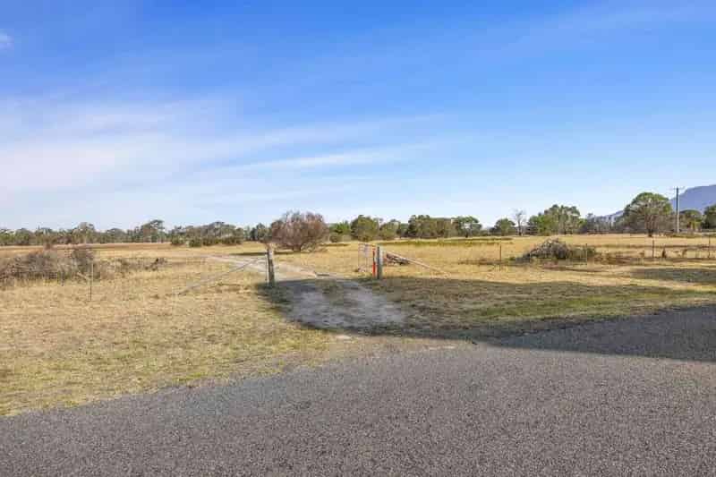 Buy Rural Property with Stunning Grampians Views in Pomonal