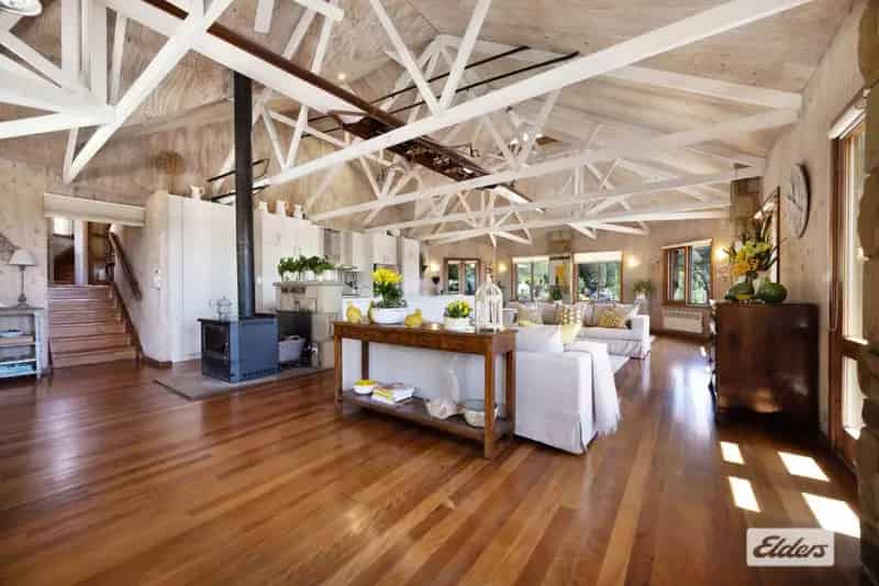 Rent Stunning Rural Property in Central Victoria with Scenic Views