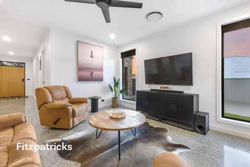 Rent Elegant Architectural Masterpiece in Wagga with Stunning Features