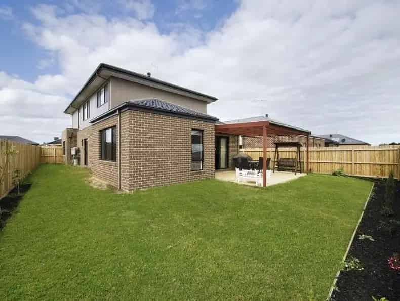 Spacious 4-Bedroom House in Armstrong Creek!