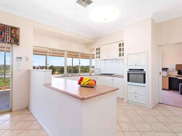 House For Sale in City of Swan, Western Australia