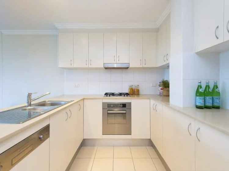 2 rooms apartment of 196 m² in Sydney