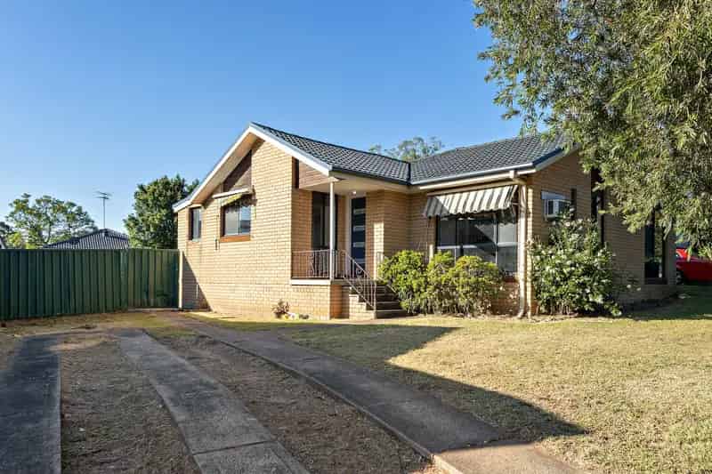 Real Estate For Lease - 10 Cook Road - Ruse , NSW