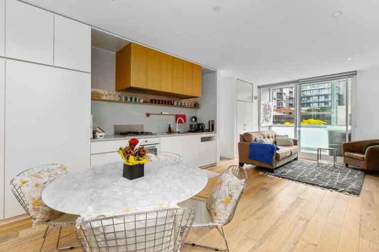 Welcome to Inner-Urban Bliss in South Melbourne