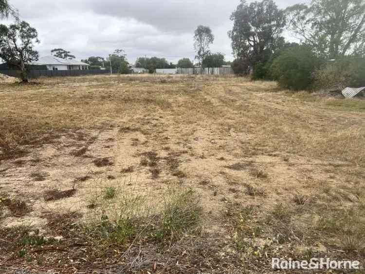 Residential For Sale in Tailem Bend, South Australia