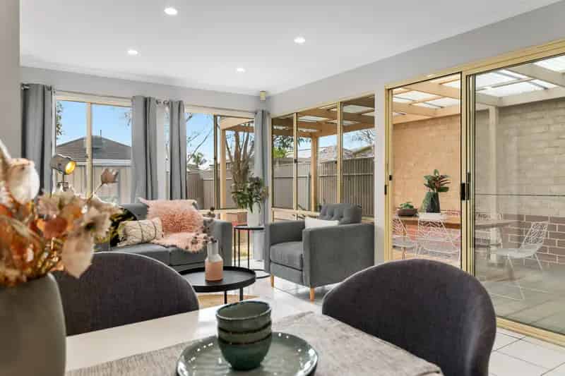 Cosy 3-Bedroom Townhouse in Mitchell Park