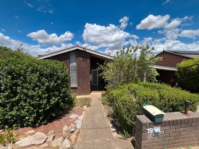 3 BEDROOM HOME - LOCATED IN EAST TAMWORTH