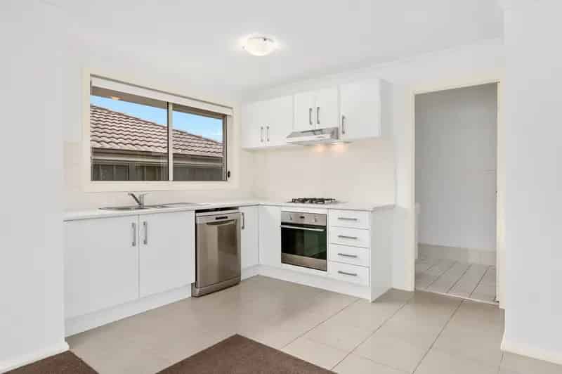 Real Estate For Lease - 2/6 Finch Close - Cessnock , NSW