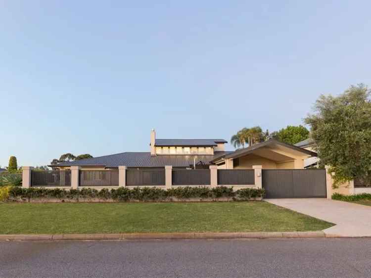 House For Sale in City of Melville, Western Australia