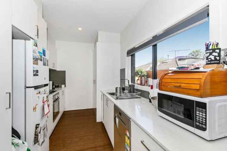 2 rooms house of 219 m² in Melbourne