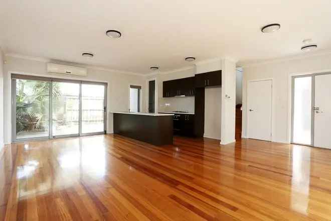 House For Rent , 1, Iris Avenue, Melbourne, Victoria
