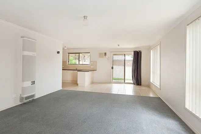 3 Bedroom Townhouse in Thurgoona Near Schools and Shops