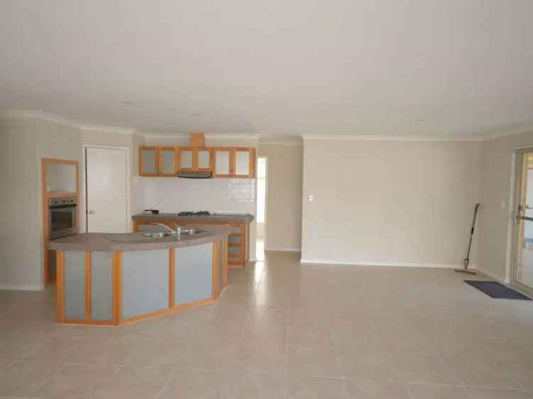 House For Sale in Mandurah, Western Australia