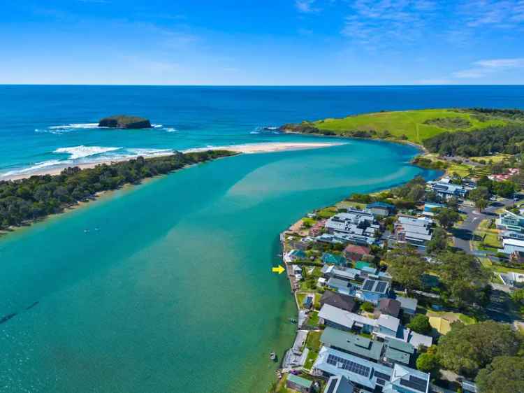 Escape to Your Private Waterfront Retreat in Minnamurra