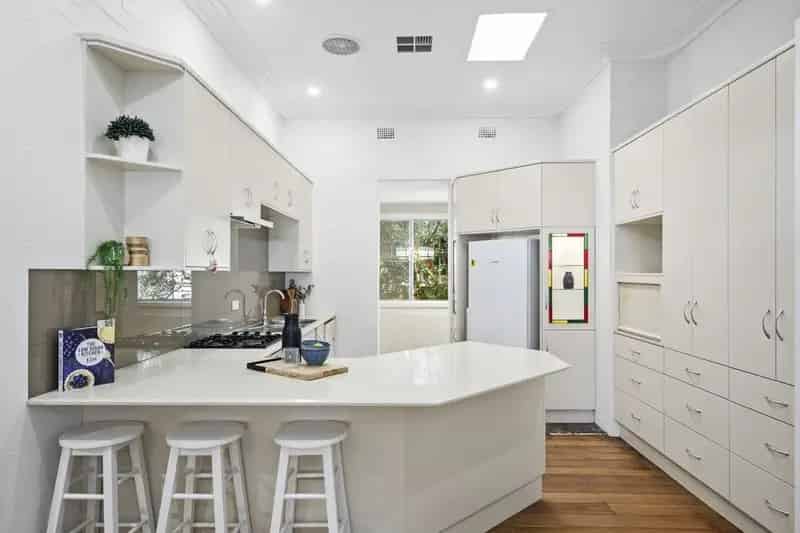 House For Lease - 30 The Avenue, Lorn NSW 2320