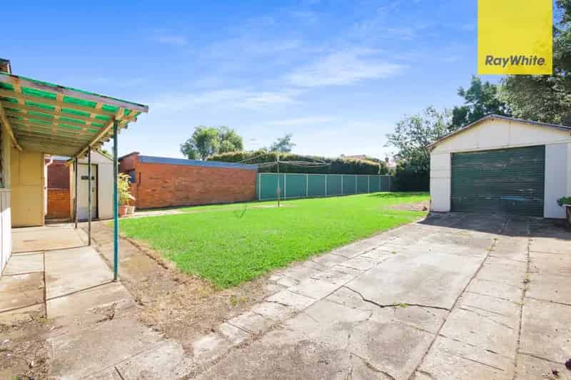 1 room house of 130 m² in Sydney
