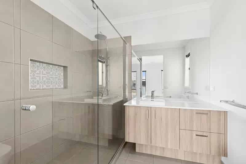 Modern Family Home in Prime Location