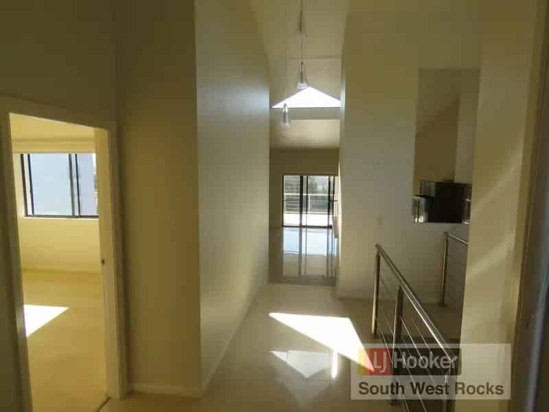 Townhouse for Sale with Ocean Views in Coastal Living Area