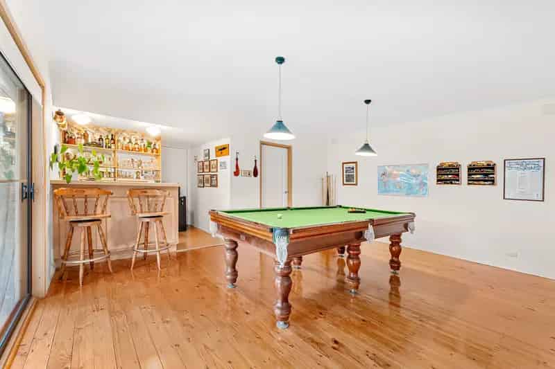 Grand Family Living on an Impressive 931sqm